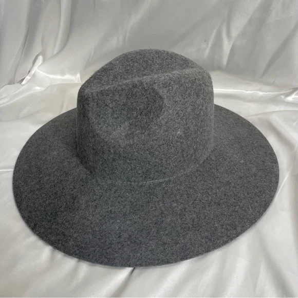 NWOT Women’s Gigi PIP Scottie Hat in Grey 100% Wool Size 55/XS - Picture 2 of 13